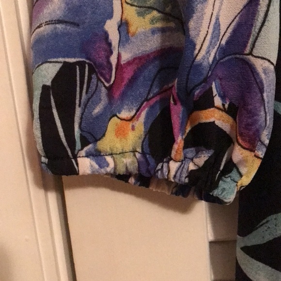 Lildy Tunic/Loungewear Beautiful watercolor Floral Black/Blue/Soft/Stetchy S/M - Picture 4 of 10